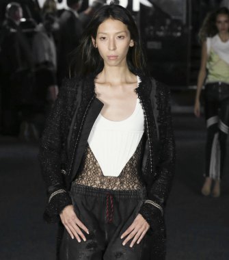 Alexander Wang show - bahar yaz 2018, New York Moda Haftası