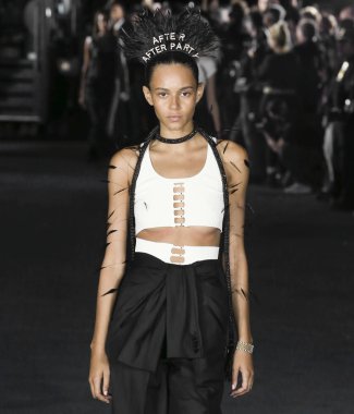 Alexander Wang show - bahar yaz 2018, New York Moda Haftası