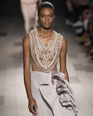 Marchesa show - bahar yaz 2018, New York Moda Haftası