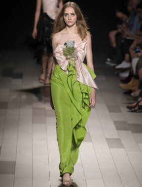 Marchesa show - bahar yaz 2018, New York Moda Haftası