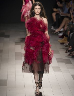 Marchesa show - bahar yaz 2018, New York Moda Haftası