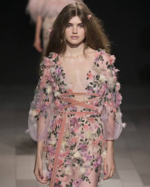 Marchesa show - bahar yaz 2018, New York Moda Haftası