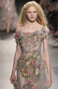 Marchesa show - bahar yaz 2018, New York Moda Haftası