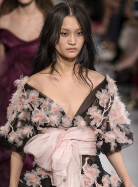 Marchesa show - bahar yaz 2018, New York Moda Haftası