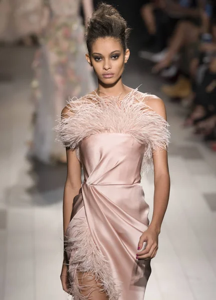 Marchesa show - bahar yaz 2018, New York Moda Haftası