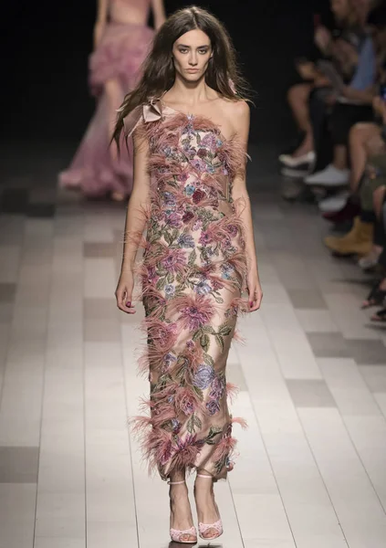 Marchesa show - bahar yaz 2018, New York Moda Haftası