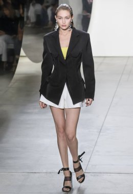 Prabal Gurung show - bahar yaz 2018, New York Moda Haftası