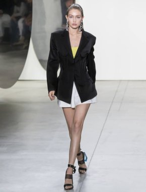 Prabal Gurung show - bahar yaz 2018, New York Moda Haftası