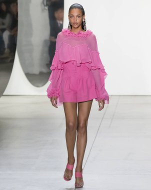 Prabal Gurung show - bahar yaz 2018, New York Moda Haftası