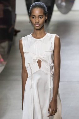 Prabal Gurung show - bahar yaz 2018, New York Moda Haftası