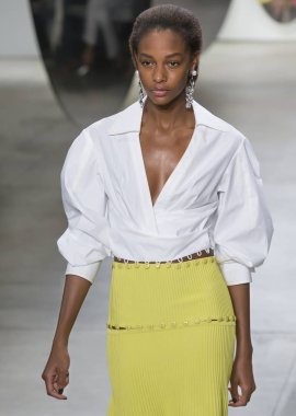 Prabal Gurung show - bahar yaz 2018, New York Moda Haftası