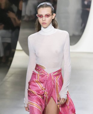 Prabal Gurung show - bahar yaz 2018, New York Moda Haftası