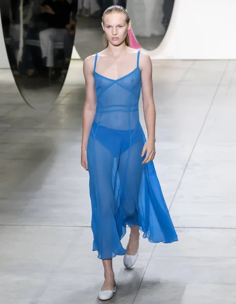 Show de Prabal Gurung - Primavera Verano 2018, Semana de la Moda de Nueva York — Foto de Stock