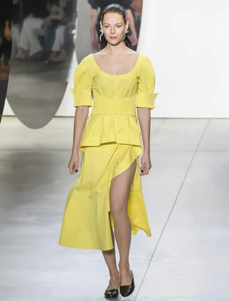 Prabal Gurung show - bahar yaz 2018, New York Moda Haftası — Stok fotoğraf