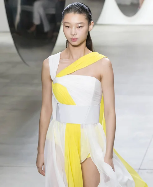 Prabal Gurung Show - Primavera Verão 2018, New York Fashion Week — Fotografia de Stock