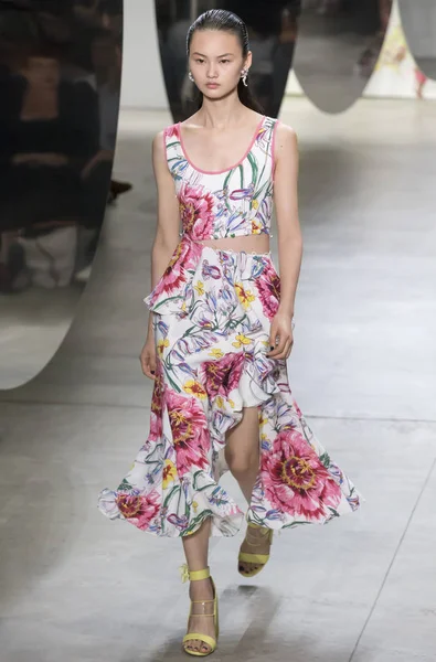 Show de Prabal Gurung - Primavera Verano 2018, Semana de la Moda de Nueva York — Foto de Stock