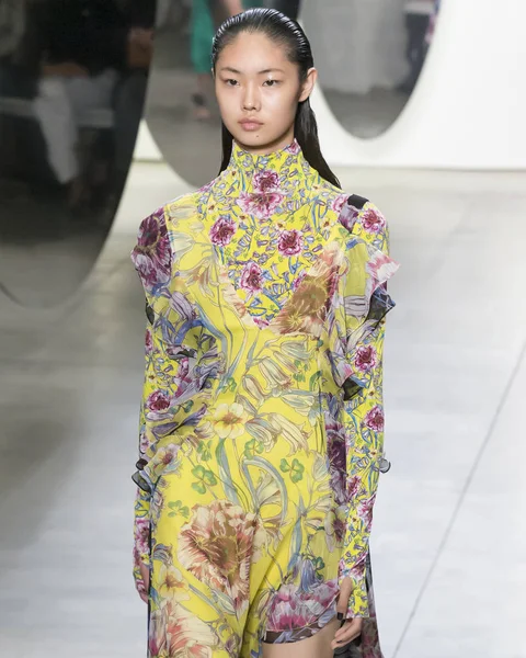 Prabal Gurung show - bahar yaz 2018, New York Moda Haftası