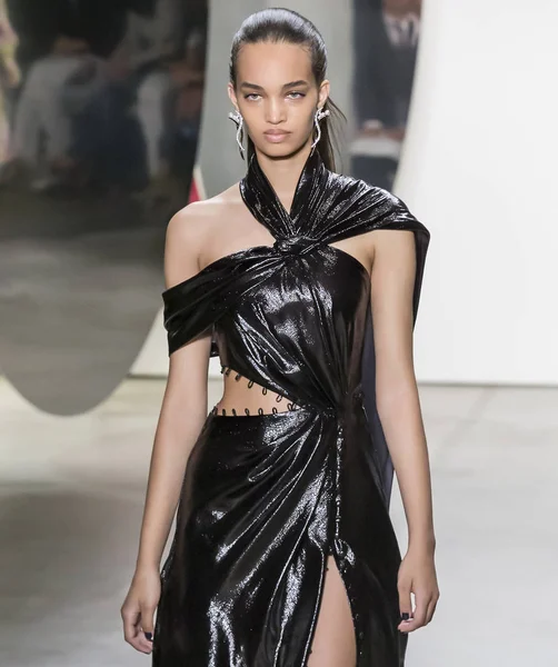 Prabal Gurung show - bahar yaz 2018, New York Moda Haftası