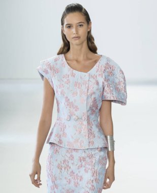 Denibi show - bahar yaz 2018, New York Moda Haftası