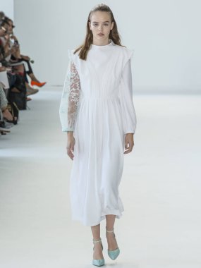 Denibi show - bahar yaz 2018, New York Moda Haftası