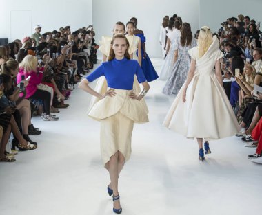 Denibi show - bahar yaz 2018, New York Moda Haftası