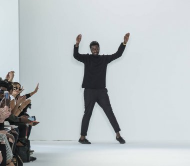 Denibi show - bahar yaz 2018, New York Moda Haftası