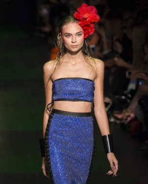 Sarışınlar - bahar yaz 2018, New York Moda Haftası göster