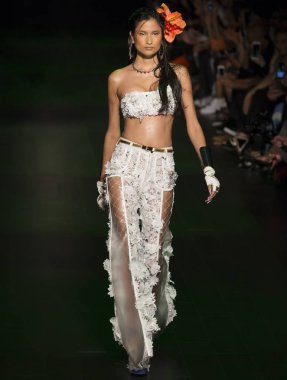 Sarışınlar - bahar yaz 2018, New York Moda Haftası göster