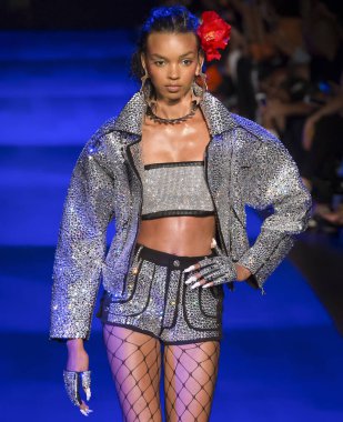 Sarışınlar - bahar yaz 2018, New York Moda Haftası göster