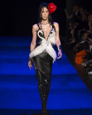 Sarışınlar - bahar yaz 2018, New York Moda Haftası göster