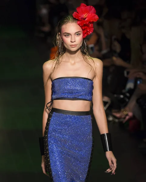 Sarışınlar - bahar yaz 2018, New York Moda Haftası göster