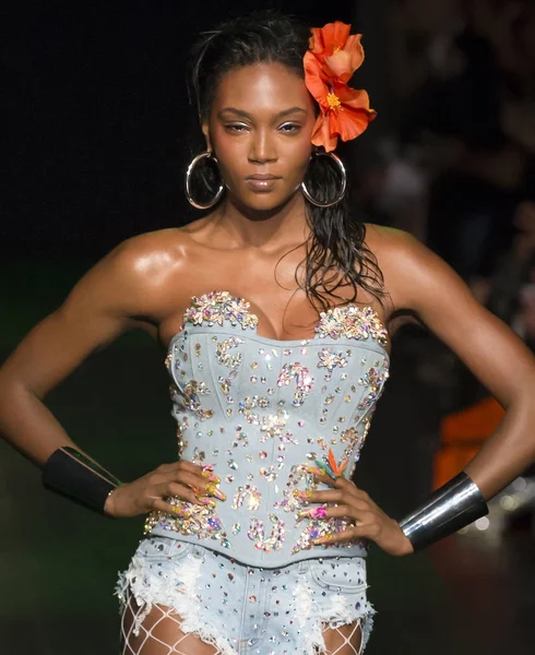 Sarışınlar - bahar yaz 2018, New York Moda Haftası göster