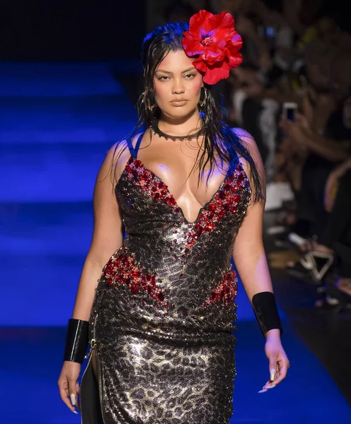 Sarışınlar - bahar yaz 2018, New York Moda Haftası göster