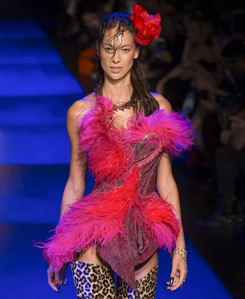 Sarışınlar - bahar yaz 2018, New York Moda Haftası göster