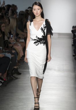 Pamella Roland show - bahar yaz 2018, New York Moda Haftası