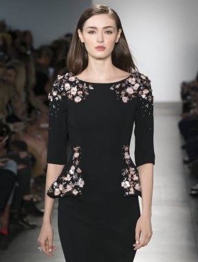Pamella Roland show - bahar yaz 2018, New York Moda Haftası
