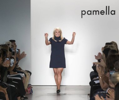 Pamella Roland show - bahar yaz 2018, New York Moda Haftası