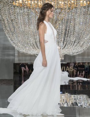 Pronovias - Güz 2018 koleksiyonu - New York moda hafta gelin