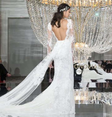 Pronovias - Güz 2018 koleksiyonu - New York moda hafta gelin