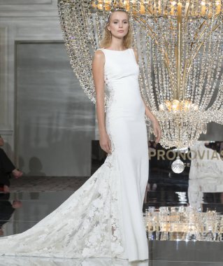 Pronovias - Güz 2018 koleksiyonu - New York moda hafta gelin