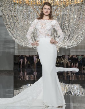 Pronovias - Güz 2018 koleksiyonu - New York moda hafta gelin