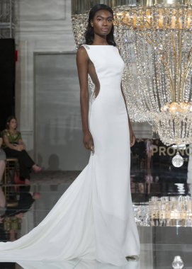 Pronovias - Güz 2018 koleksiyonu - New York moda hafta gelin