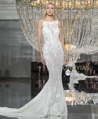 Pronovias - Güz 2018 koleksiyonu - New York moda hafta gelin