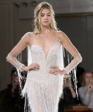 Pronovias - Güz 2018 koleksiyonu - New York moda hafta gelin