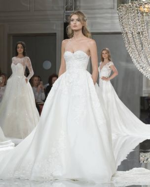 Pronovias - Güz 2018 koleksiyonu - New York moda hafta gelin