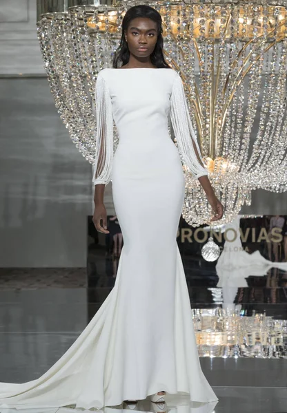 Pronovias - Güz 2018 koleksiyonu - New York moda hafta gelin
