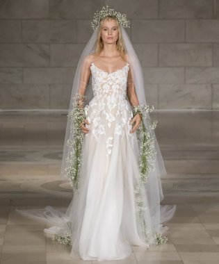 Reem Acra - Güz 2018 koleksiyonu - New York moda hafta gelin