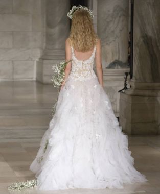 Reem Acra - Güz 2018 koleksiyonu - New York moda hafta gelin