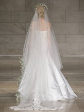 Reem Acra - Güz 2018 koleksiyonu - New York moda hafta gelin