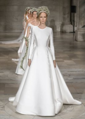 Reem Acra - Güz 2018 koleksiyonu - New York moda hafta gelin